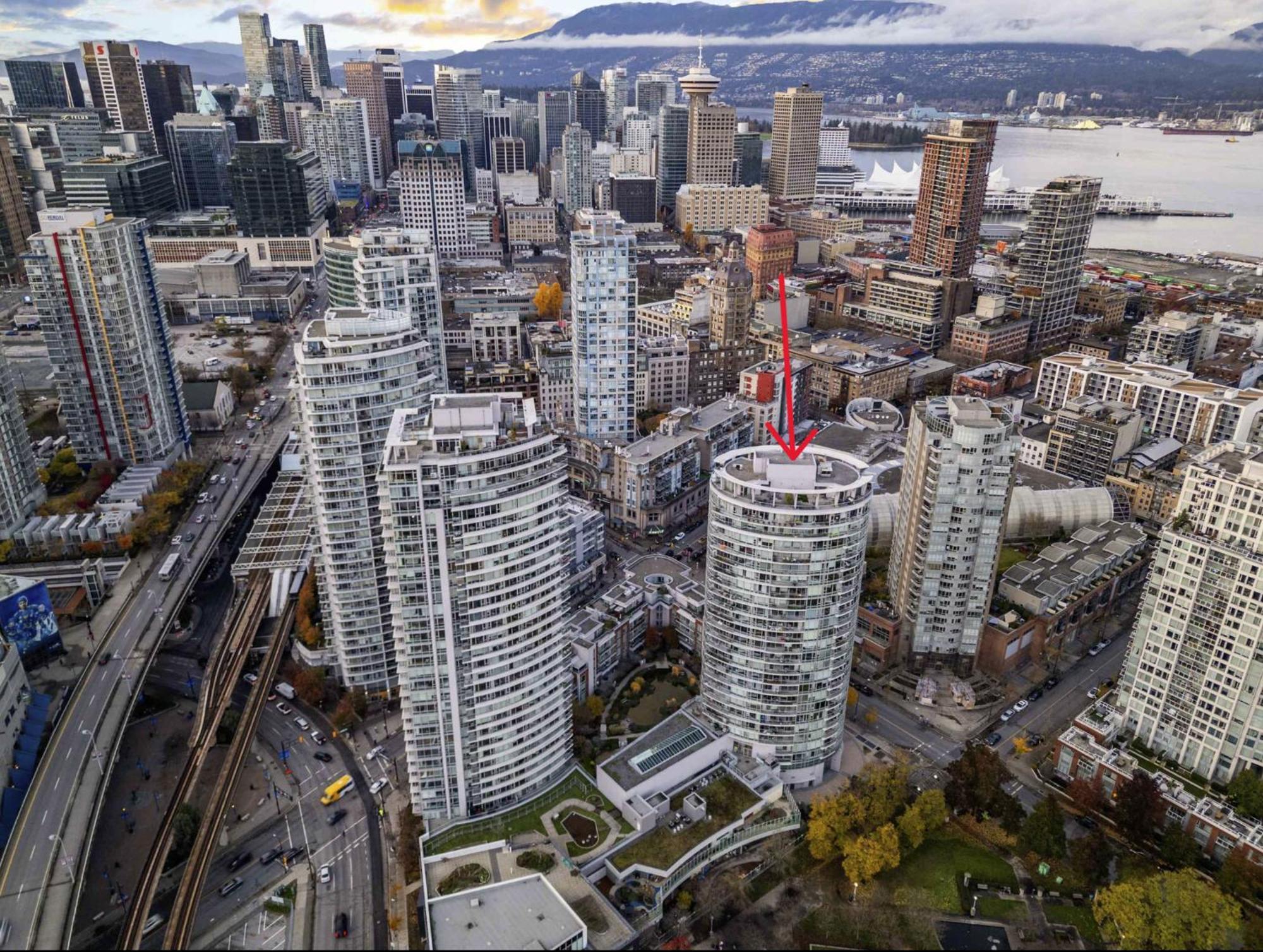 Lovely One-Bedroom Apartment With Pool, Hot Tub, And Gym In The Heart Of Downtown, Skytrain 3Min Away Vancouver Exterior foto